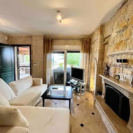 #als- Stone Maisonette In Villa *