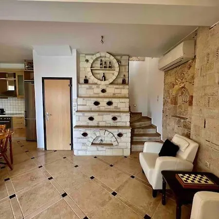 Villa #als- Stone Maisonette In *