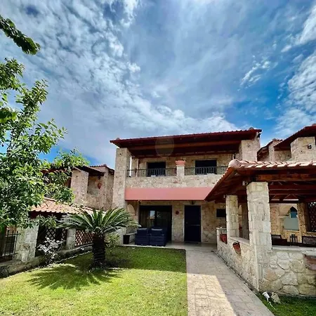 Villa #als- Stone Maisonette In *