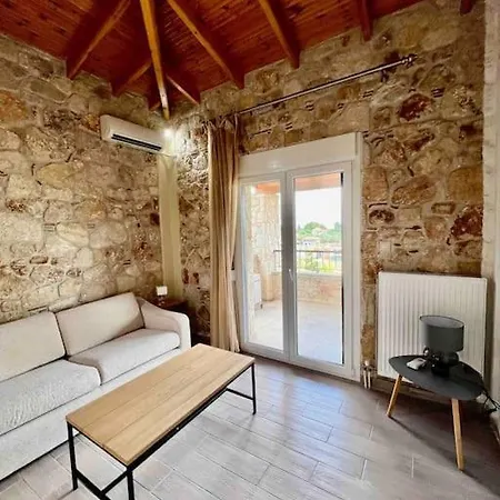 #als- Stone Maisonette In * Paliouri