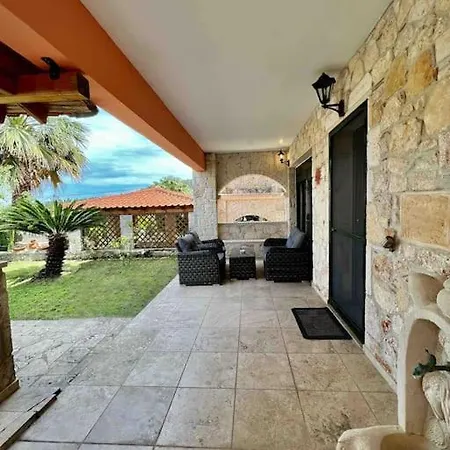 Villa #als- Stone Maisonette In *
