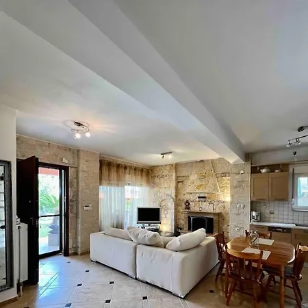 #als- Stone Maisonette In Villa