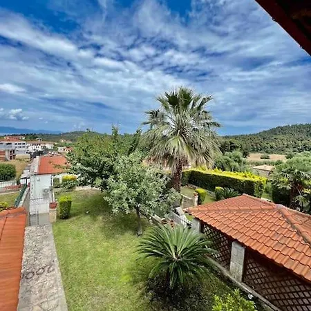 #als- Stone Maisonette In