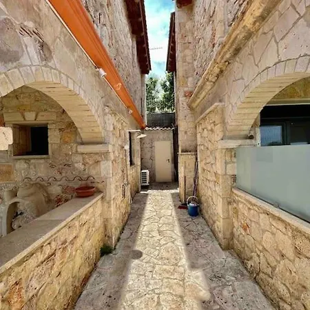 Villa #als- Stone Maisonette In *