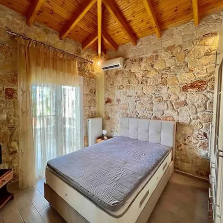 #als- Stone Maisonette In *