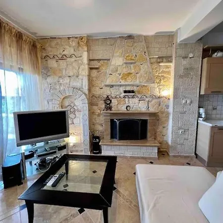 #als- Stone Maisonette In