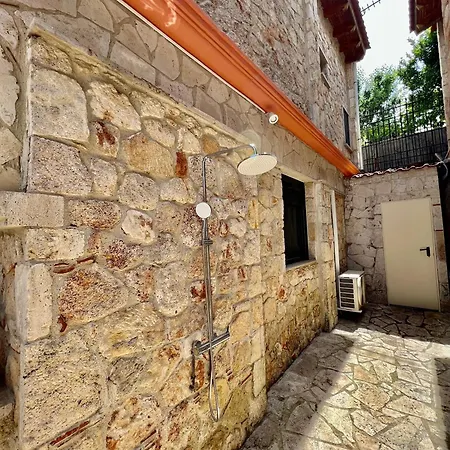 Villa #als- Stone Maisonette In *